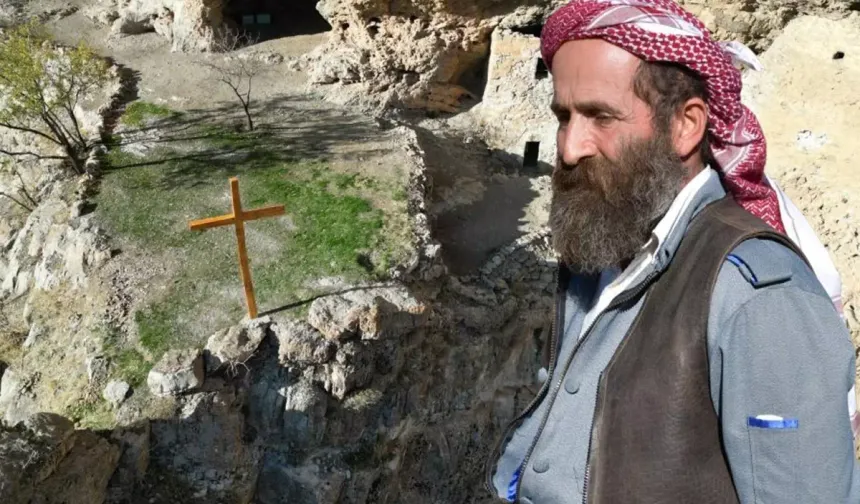 Şırnak’ta Kayalar Arasındaki Asırlık Manastır Görüntülendi