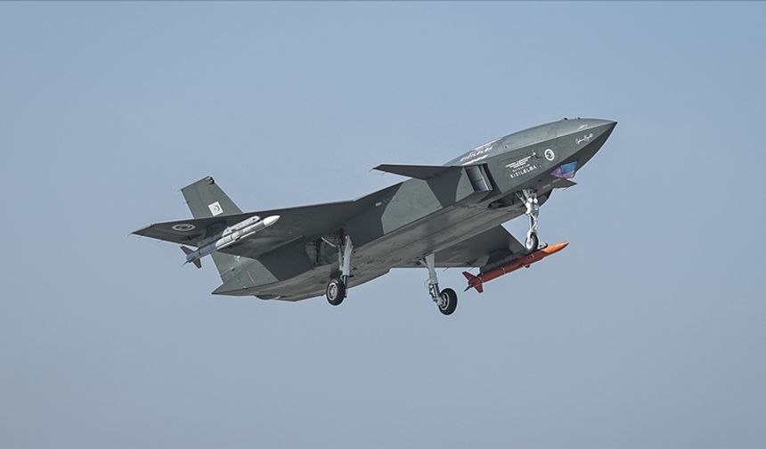 ABD’li Pilotlar Kızılelma’nın Gücüne Hayran Kaldı