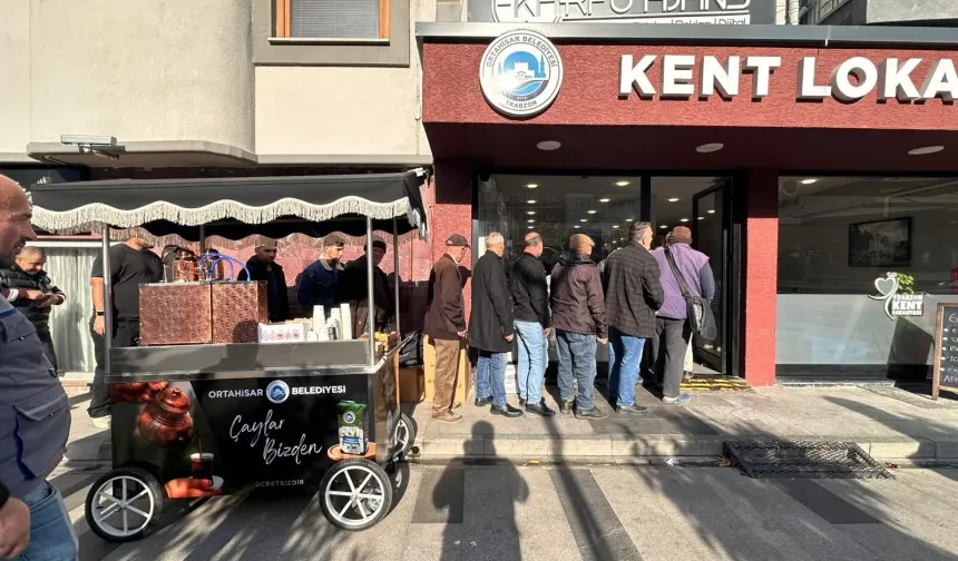 Özgür Özel’in Emeklilere Vaadi Trabzon’da Hayata Geçiyor