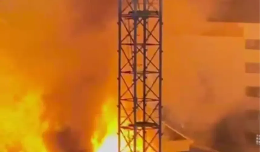 İskenderun’da Yapı Malzemeleri Satan İş Yerinde Yangın