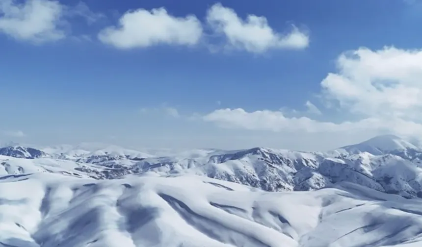 Kop Dağı’nda Kar Kalınlığı 2 Metreyi Aştı