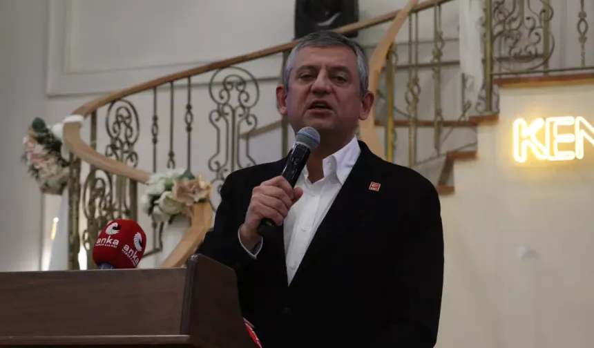 Özgür Özel Eskişehir’de 1700 Kadınla İftarda Buluştu