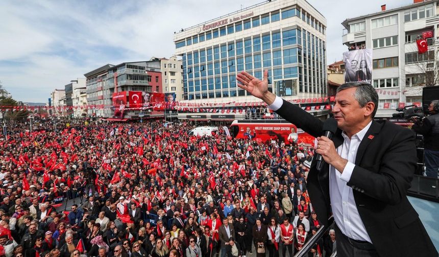 Özgür Özel Uşak Mitinginde İktidar Mesajı Verdi