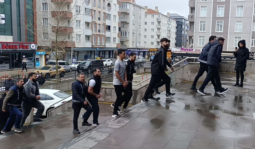 Kapaklı'da Gence Şiddet Olayında 8 Şüpheli Tutuklandı