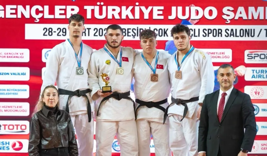 Trabzon’da Gençler Judo Şampiyonası Tamamlandı