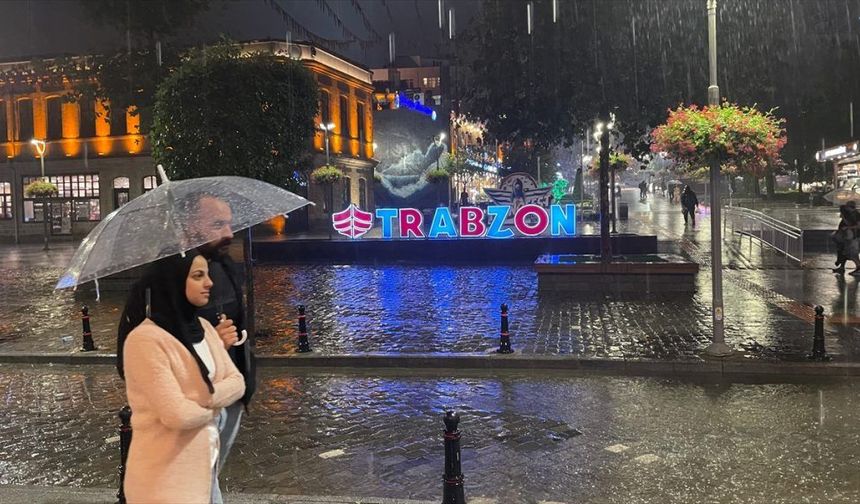 Trabzon İçin Sağanak Uyarısı Yağışlı Günler Başlıyor