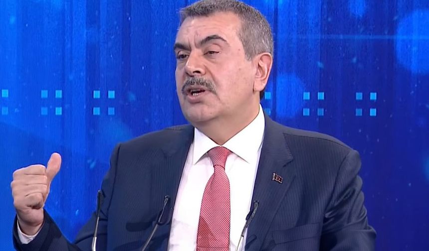 Yusuf Tekin’den Okullarda Etkinlik Açıklaması