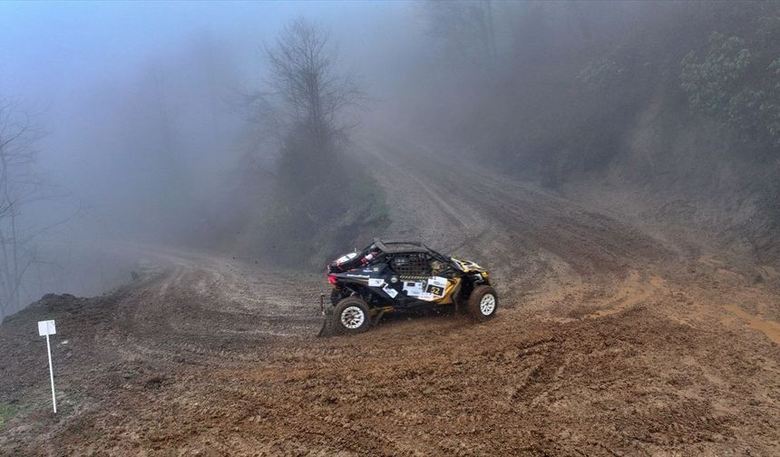 Trabzon’da Offroad Şampiyonasında Nefes Kesen Yarış