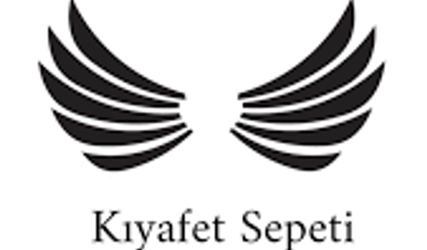 Abiye Modelleri, Mezuniyet Elbiseleri ve Lacivert Abiye Şıklığı