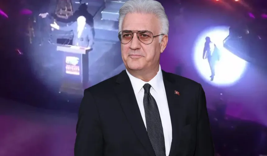 Tamer Karadağlı Festival Açılışında Yuhalandı
