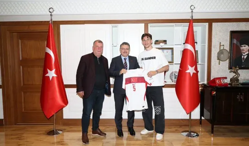 Ahmetcan Kaplan'dan Ahmet Metin Genç'e Ziyaret