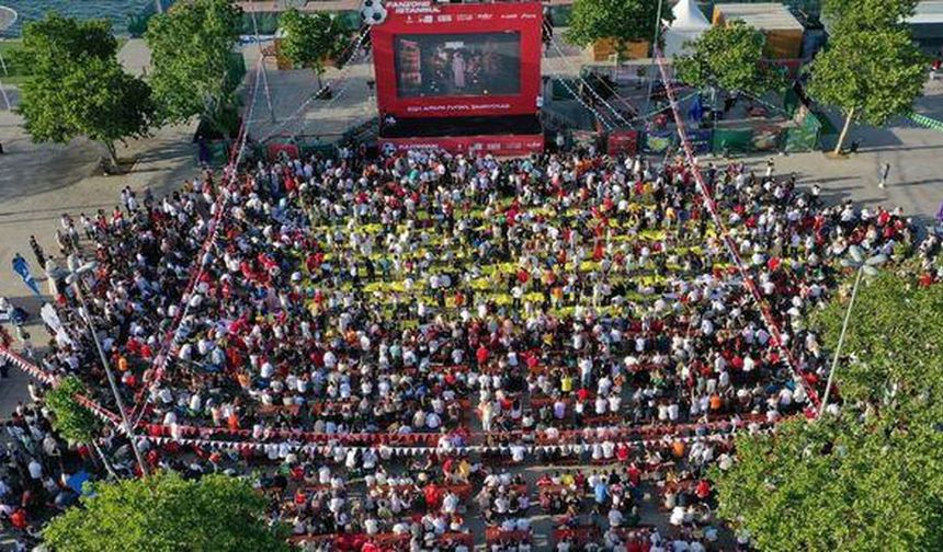 Kadıköy'de Dev Ekran Yayını Yapılacak Mı?