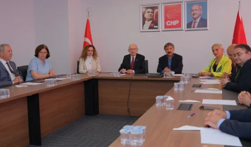 CHP'de İhraç Kararları İptal Edildi