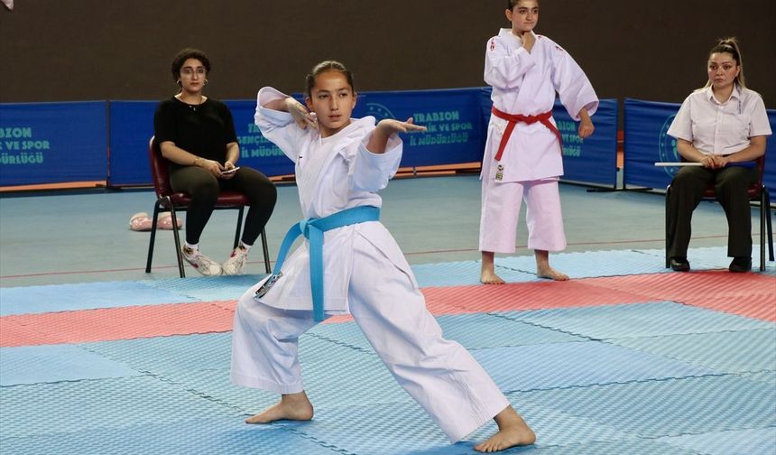 Trabzon'da 450 Sporcunun Katıldığı Karate Heyecanı