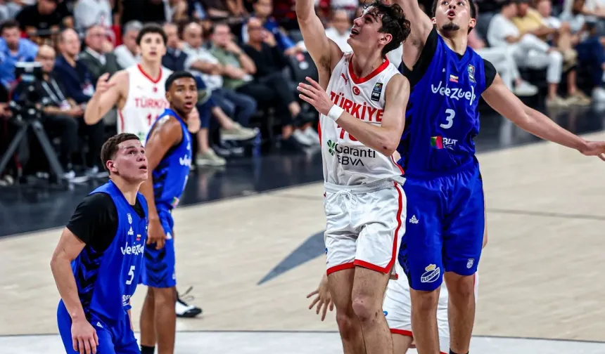 U17 Milli Takımı Çeyrek Finale Yükseldi