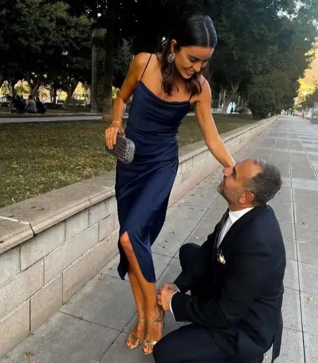 Kocalari Iliski Mi Yasiyor Iki Sosyetik Guzelden 18305707 9223 M