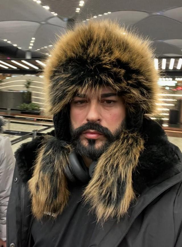 Burak Ozcivit In Rusya Tarzi Sosyal Medyayi 18355769 1628 M