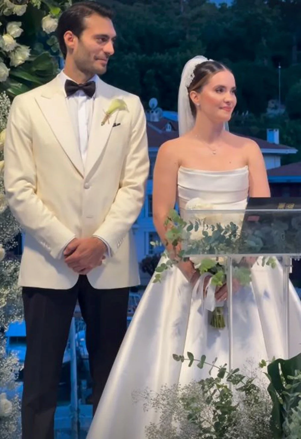 N53S Z Y9Po0I3Wfubu Hung.jpg