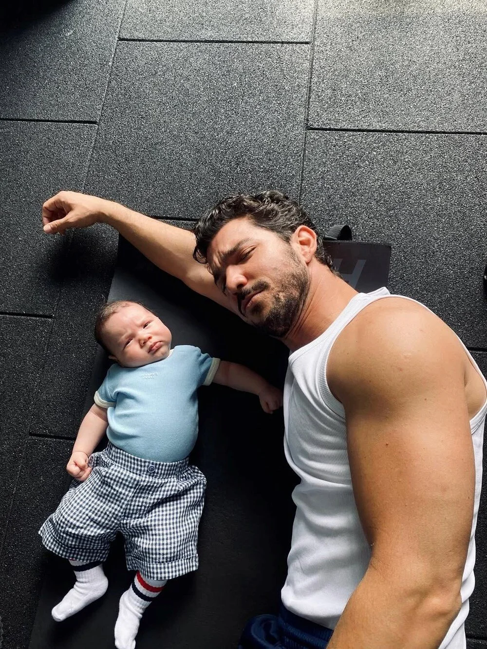 N6F3 Q E Gh0Eqp7Hh2 Xllb Q.jpg