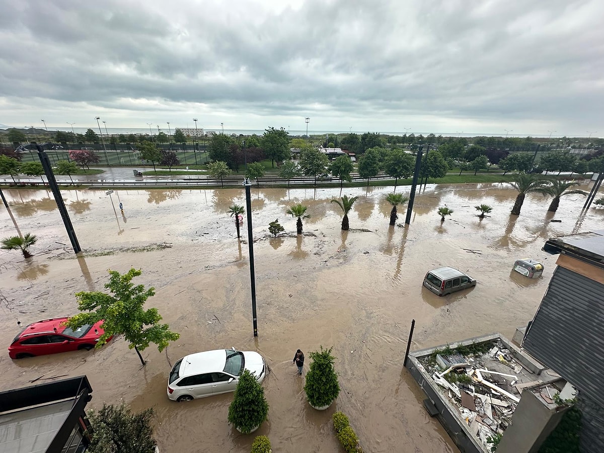 S 025532623Ac4B1F1Da6Eb34A17033380E98A76Bf