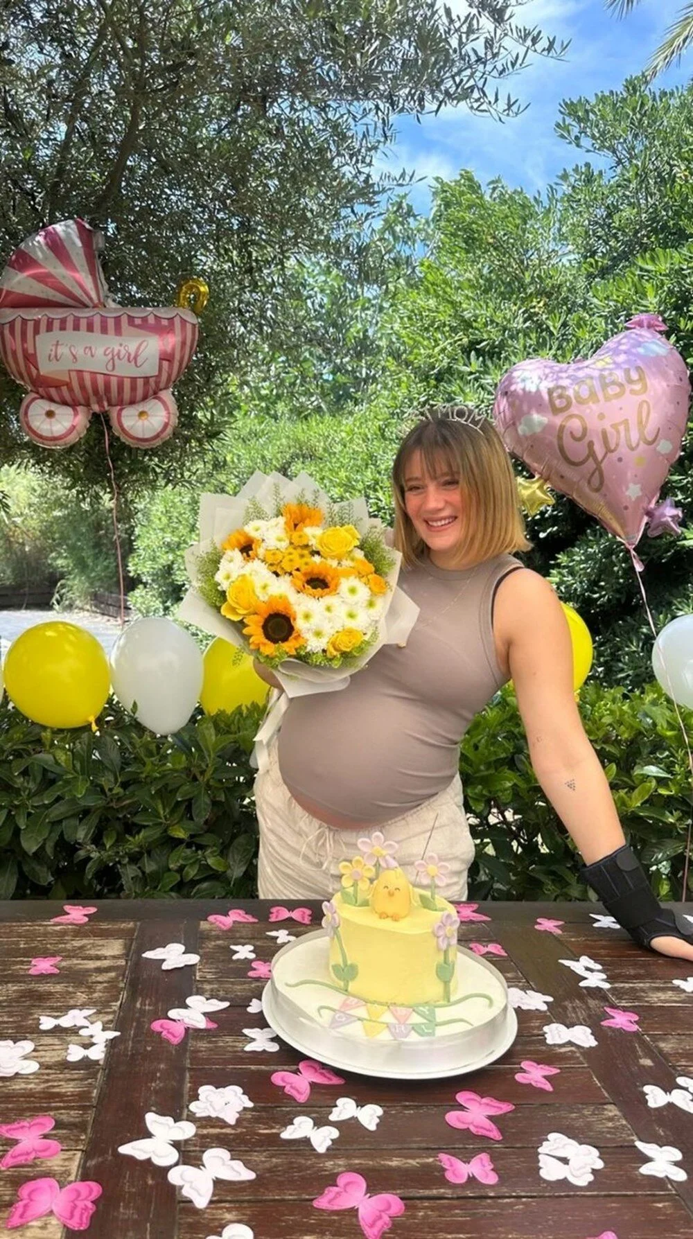 Uo3V F A U J0Y J Yq Q O Vxquw.jpg