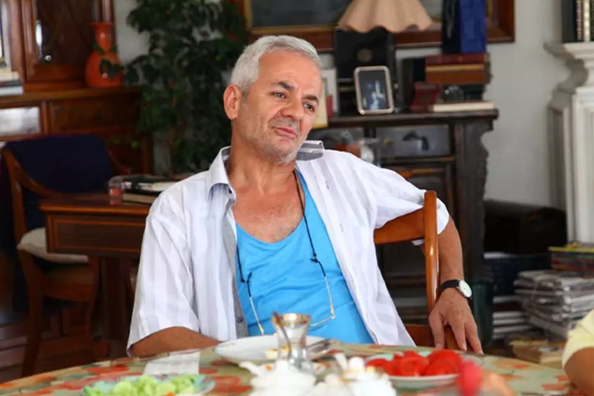 Zafer Algoz Den Tatil Bolgelerindeki Fiyat 18744602 5867 Amp.jpg