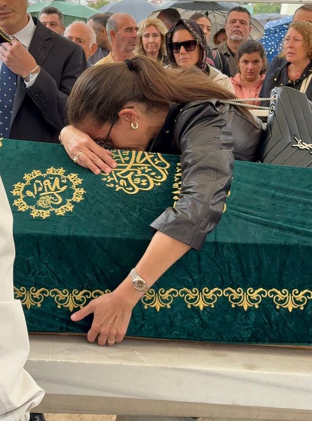 3820418 8Faaae19473Fdb99Cfd55130E702Fceb