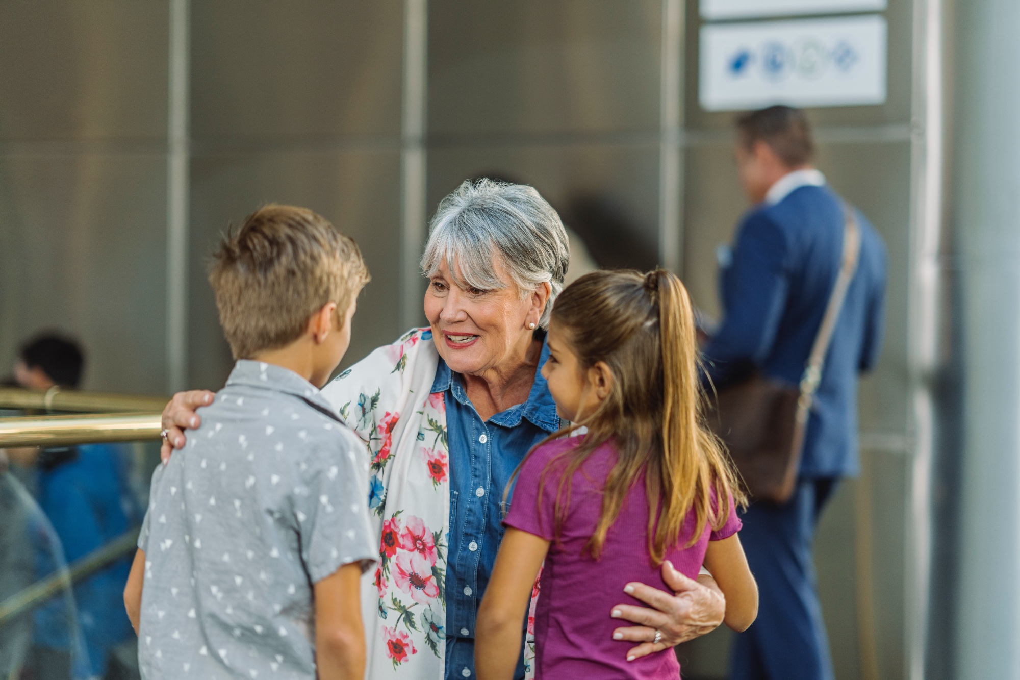 Bt Achieve Woman Trainstation Grandkids Minirie 4856 (1)