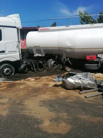 Trabzonda Tir Tanker Yoldan Cikti 3