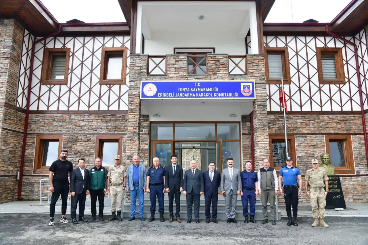 Trabzonun Guvenligi Ve Asayis Icin Toplandilar 3