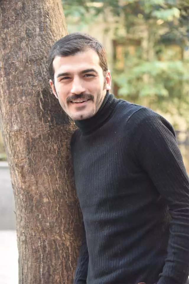 1 Ra Ct 1759564981 6061 W640 H960