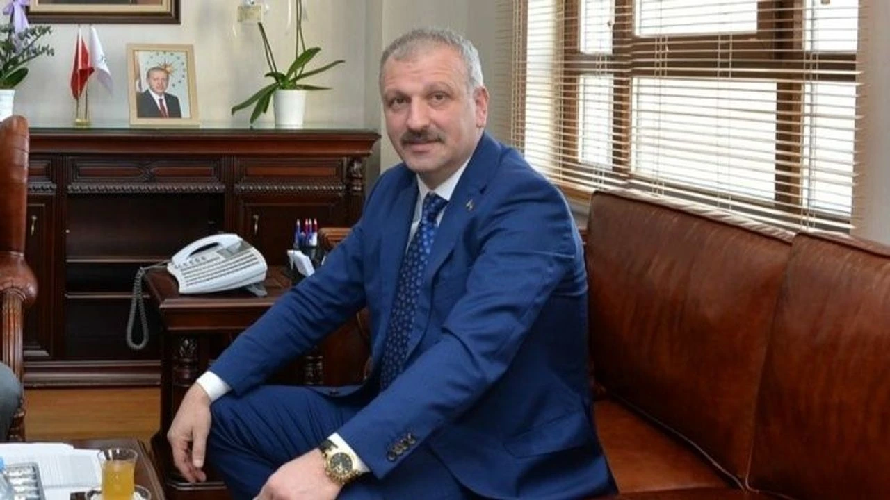 17425Sawuxtcx Oktay Saral