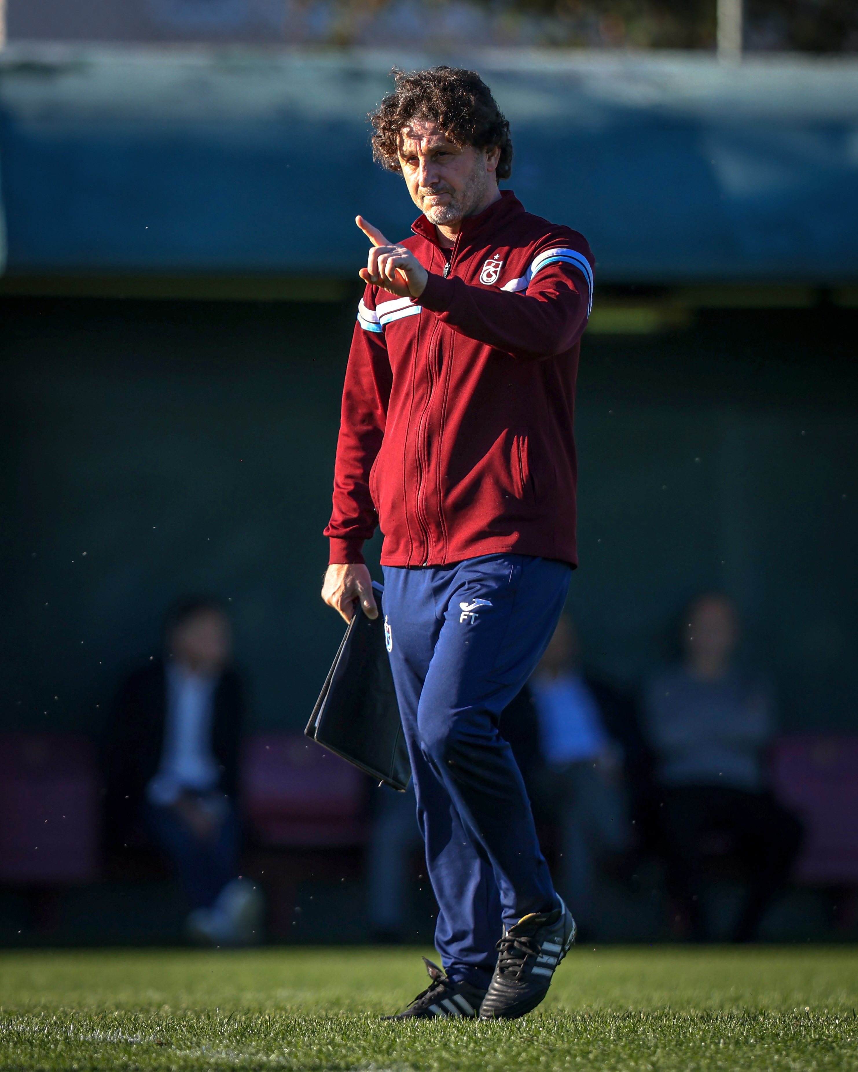 19605969691761836092