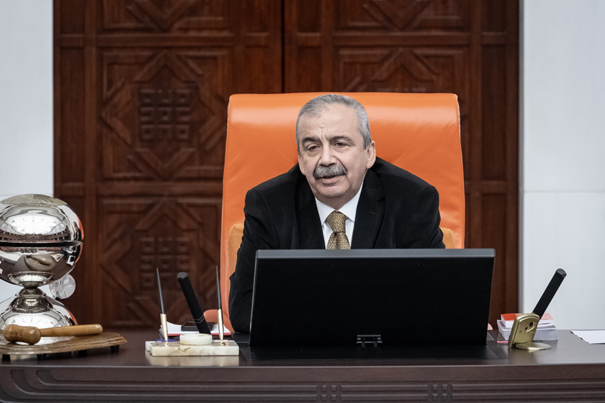 2025 11 A A 37834628