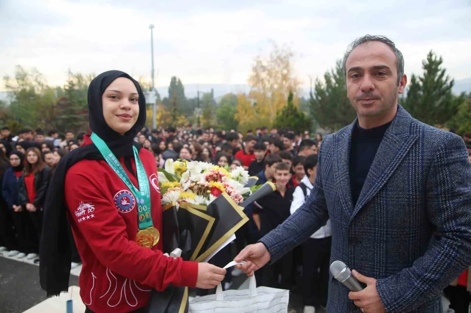 345735261 1761225182