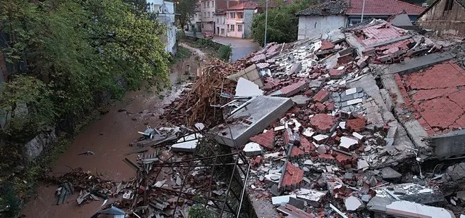 660X310 Canli Afad Buyuklugu Duyurdu Balikesirde 61 Ve 42Lik Deprem Okullar Tatil Edildi 1761628186030