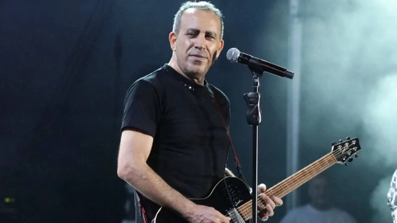 68C56346D98Ef Haluk Levent Konser Sonrasi Hastaneye Kaldirildi