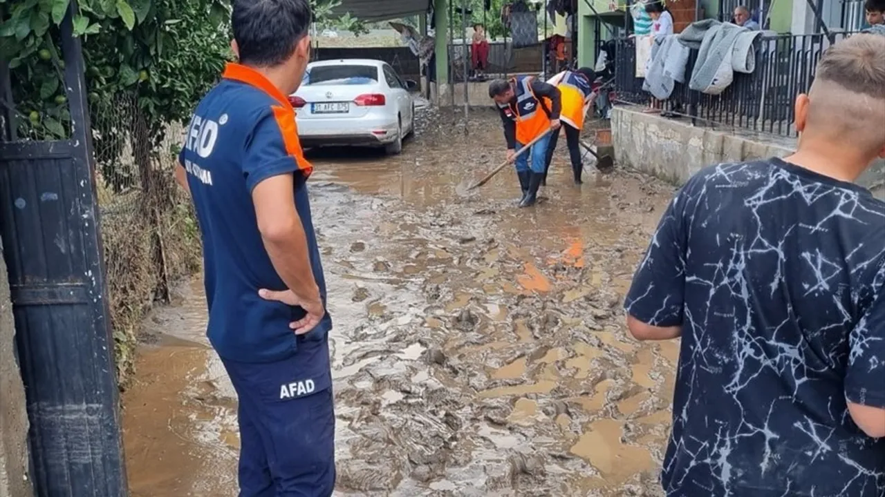 Afad Dan Hatay Daki Sel Icin Yardim Aciklamasi 1200 166380