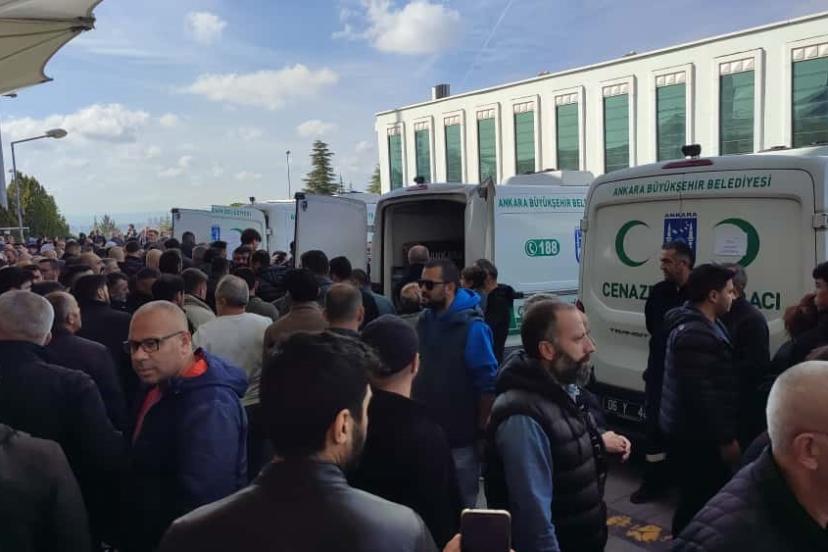 Alkolden Zehirlendigi Iddia Edilen 14 Yasindaki Hiranur Son Yolculuguna Ugurlandi