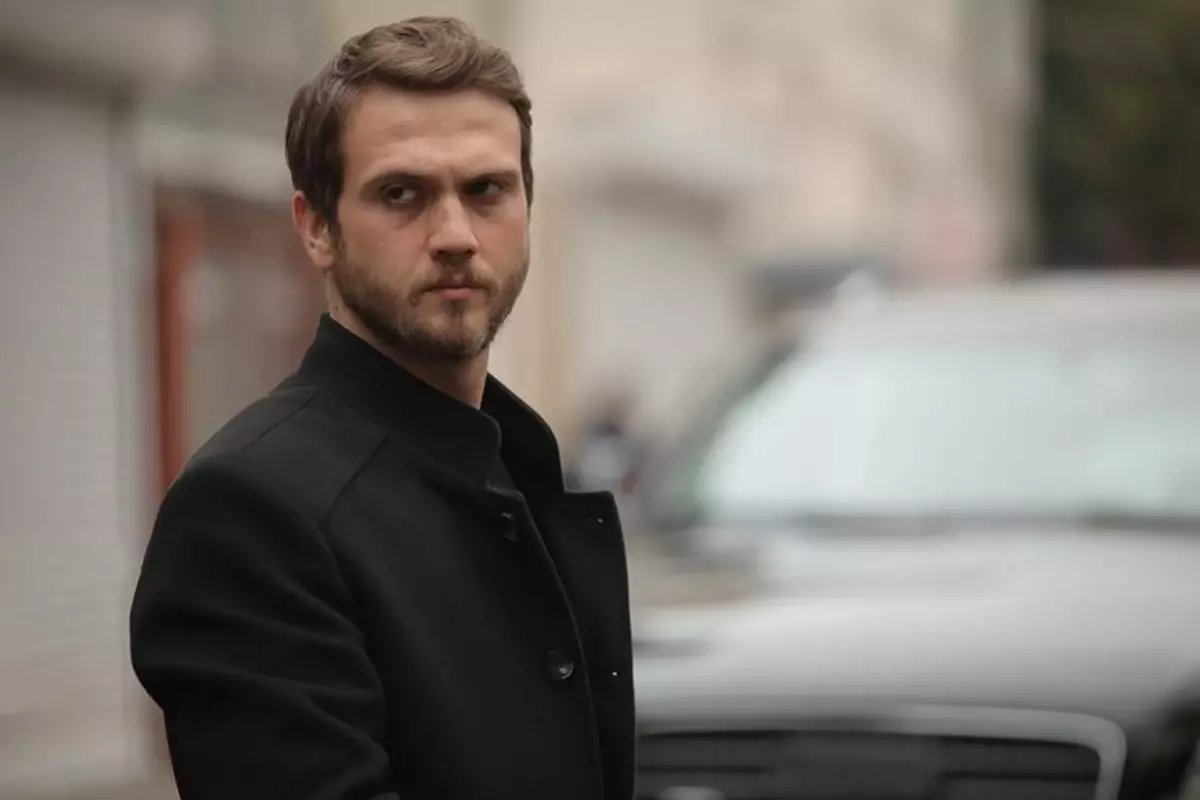 Aras Bulut Iynemli Den Dudak Ucuklatan Yatirim 19142293 6530 Amp