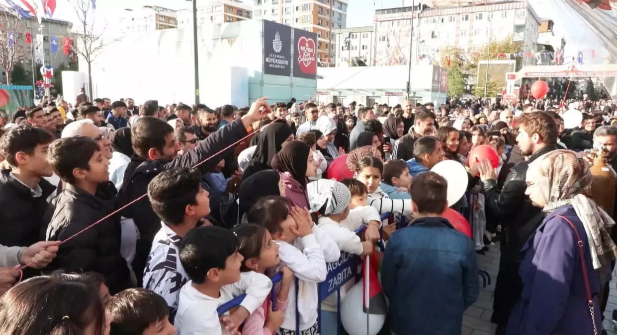 Bagcilar Da Gazze Deki Kiz Cocuklari Icin Bal 19140944 Amp