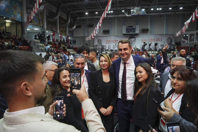 Chp Kongresinde Tek Aday Kursude Fenalasip Yere 19160073 1922 M