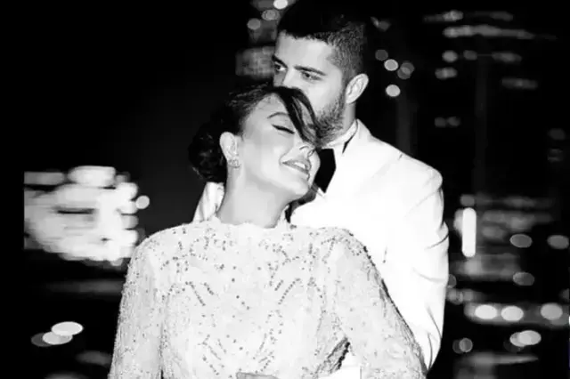 Ebru Gundes In Evliligi Ihanet Yuzunden Mi Bitti 19173169 9703 M