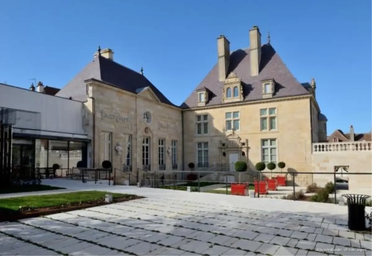 Fransa Da Bir Muze Daha Soyuldu 19177641 1276 Amp