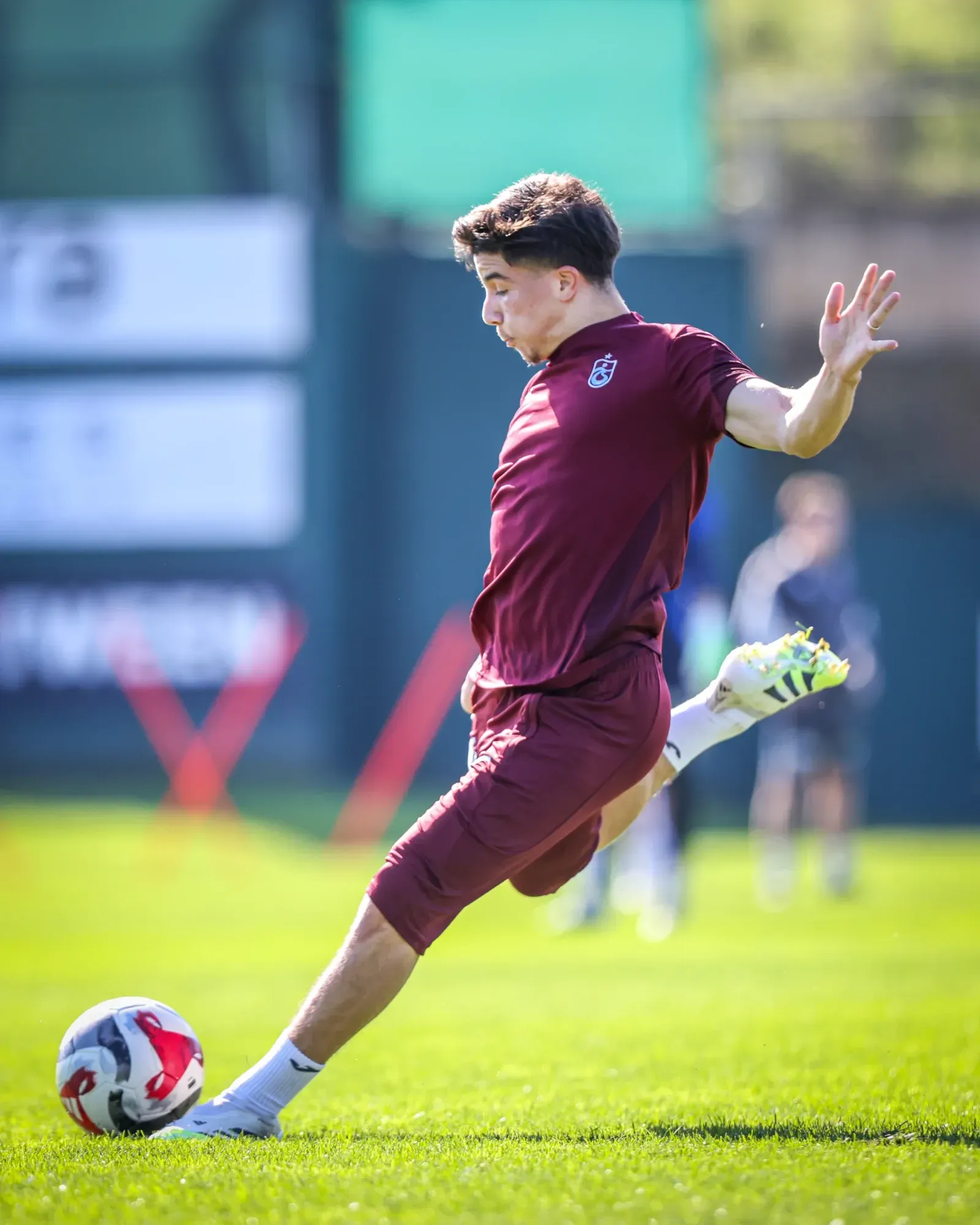 Galatasaray Maci Hazirliklari Basladi Trabzonspor Zirvenin Pesinde 4