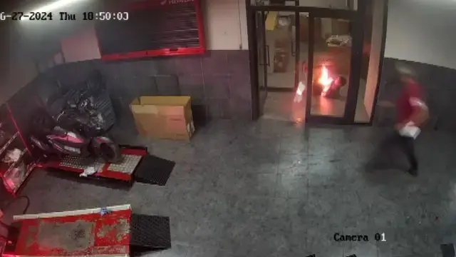 Is Arkadasinin Ciraklik Ogrencisini Benzin Do 2 19181805 O