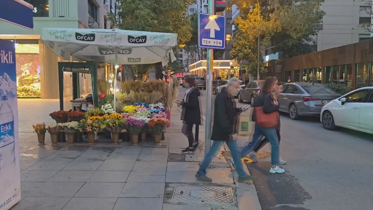 Kadikoy De Oyuncu Irem Helvacioglu Motosiklet 5 19179555 Amp