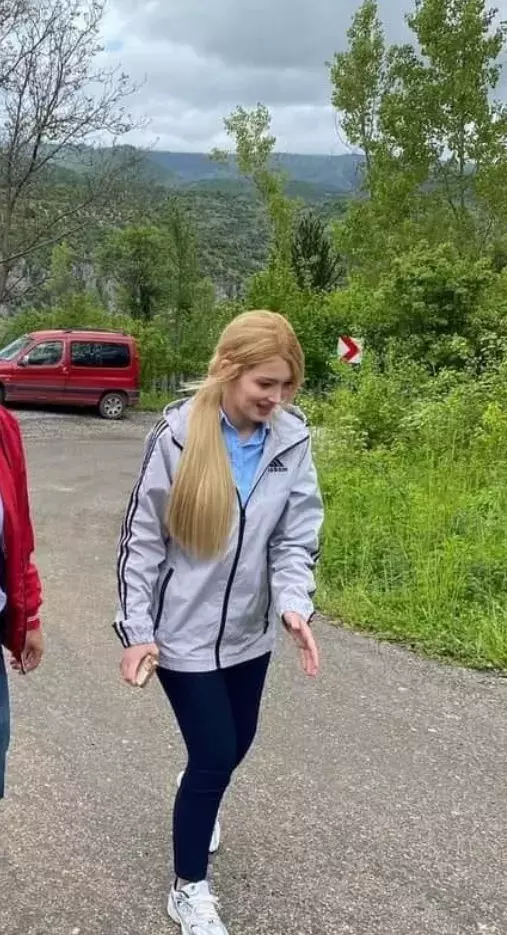 Kaymakam Tugce Orhan Hangi Partiye Yakin 19200700 366 M