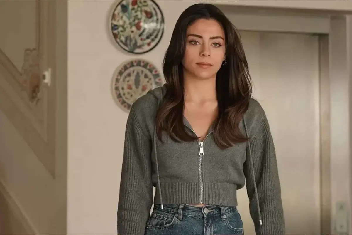 Kizilcik Serbeti Nde Firtina Dinmiyor Sila 19206309 3311 Amp