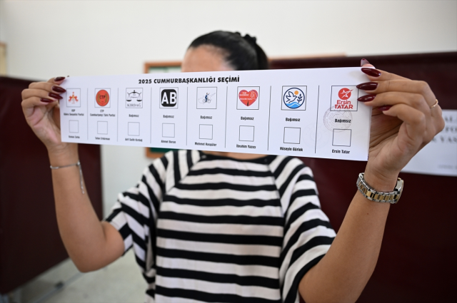 Kktc De Oy Verme Islemi Basladi Bir Aday Saatler 19162984 9300 M